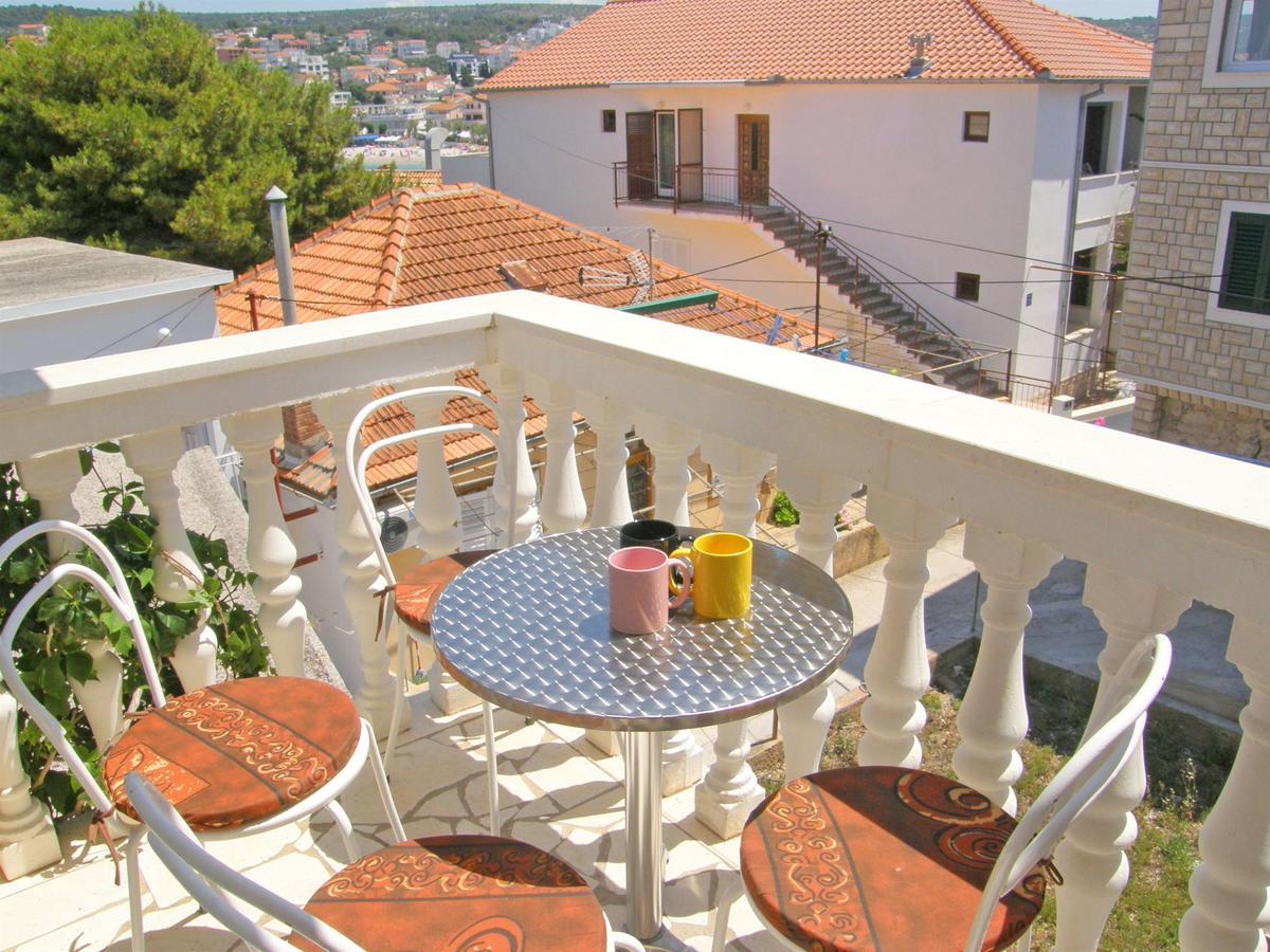 Apartments Jurica Primosten Exterior photo